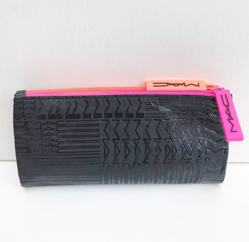 1x MAC Black Fold-able Makeup Cosmetic Bag / Pouch / Case, Medium Size Brand NEW - Picture 3 of 12