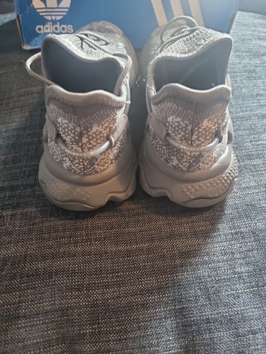 Adidas OZ Weego Adipreme Talla 6 Reino Unido Zapatos para Correr - Imagen 3 de 5
