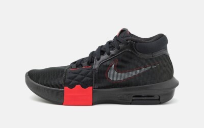 SCHUHE SCHUHE BASKETBALL NIKE LeBron Witness 8 VIII schwarz university rot Etikett. : 48,5