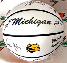 2026 MICHIGAN WOLVERINES TEAM SIGNED F/Sz WHITE PANEL LOGO BASKETBALL - Final 4