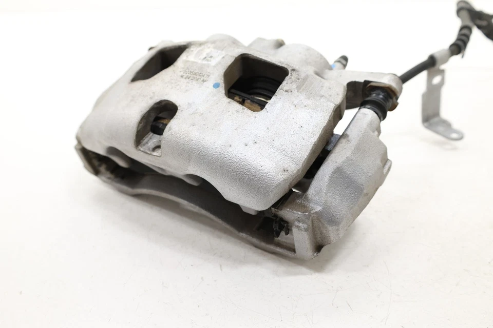 2022 - 2024 FORD EXPEDITION FRONT RIGHT PASSENGER SIDE DISC BRAKE CALIPER OEM - Image 4 of 4