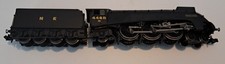 Dapol A4 Mallard 4468 wartime black DCC ready new but needs attention