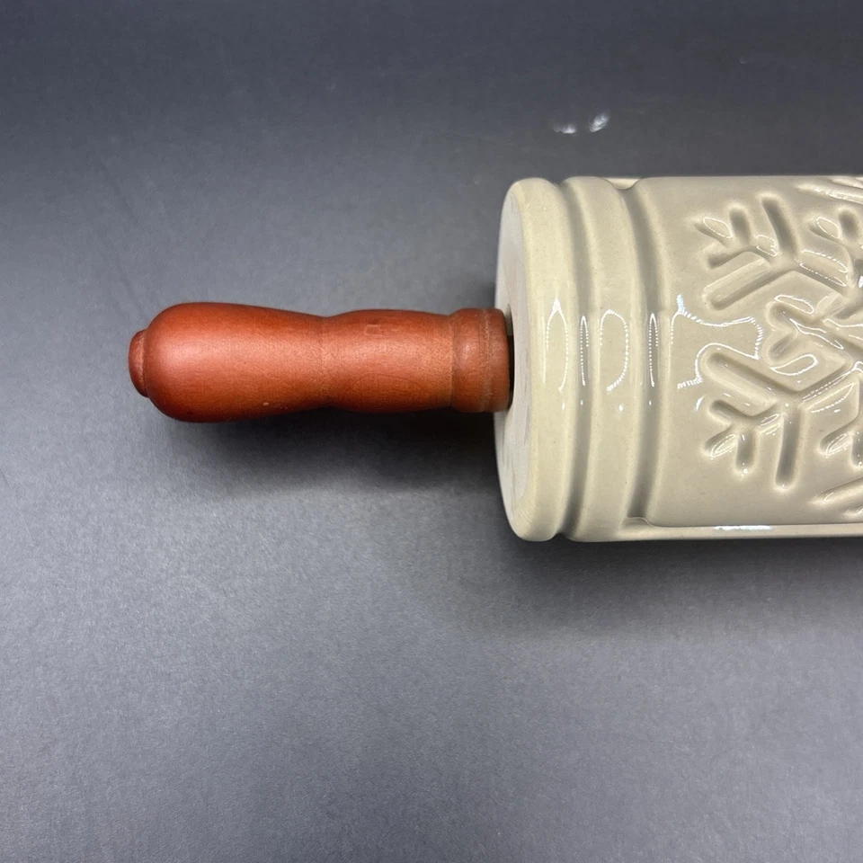VTG Holiday Ceramic Baking Rolling Pin Wood Handles Embossed SnowFlakes - Image 3 of 4