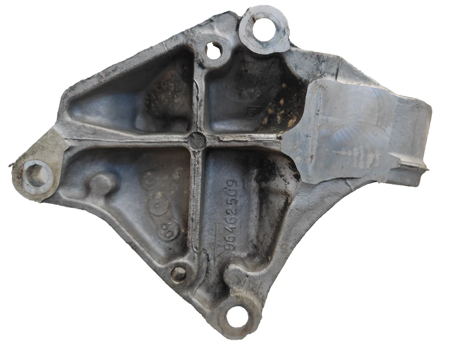 SUPPORT MOTEUR ARRIÈRE PEUGEOT 206 PHASE 1 2.0 HDi 90ch 96462509 - Photo 2/4