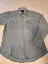 Vintage Wrangler Pearl Snap Shirt Mens Large Blue Denim Long Tails USA