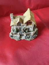 The Leonardo Collection Vintage Cottage Collectables