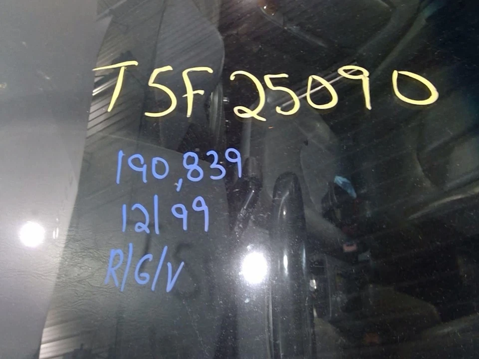 RX300 2000 变速器换档 929458 — 第 2/4 张图片