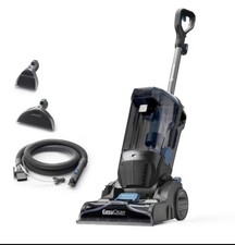 Questa macchina per la pulizia dei tappeti è dotata