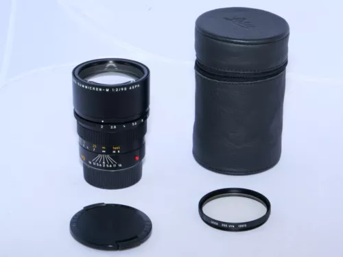 Leica APO Summicron-M 90mm f2 telephoto Lens. 6 Bit. Case. Leitz UVa Filter. Cap