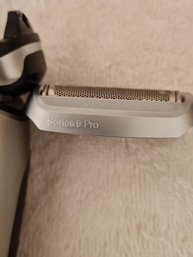 Braun Series 9 PRO+ Graphite Color kabelloser Nass- und Trocken-Herren-Elektrorasierer - Bild 11 von 20