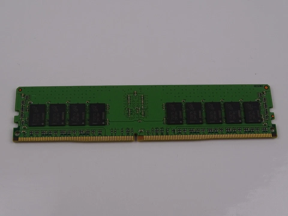 Micron 16GB PC4-2400 DDR4 ECC Memory MTA18ASF2G72PDZ-2G3 SERVER Memory - Image 3 of 4