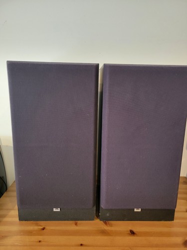 Vintage JBL G300 XE Home Theater Bookshelf Loudspeakers Black 8 Ohms