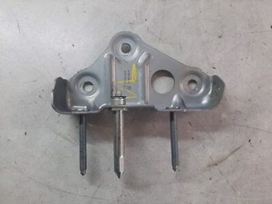 Halter Träger Querträger 1T1857021A VW Touran 2.0 TDI DPF Bj 2006 1 T 2060522