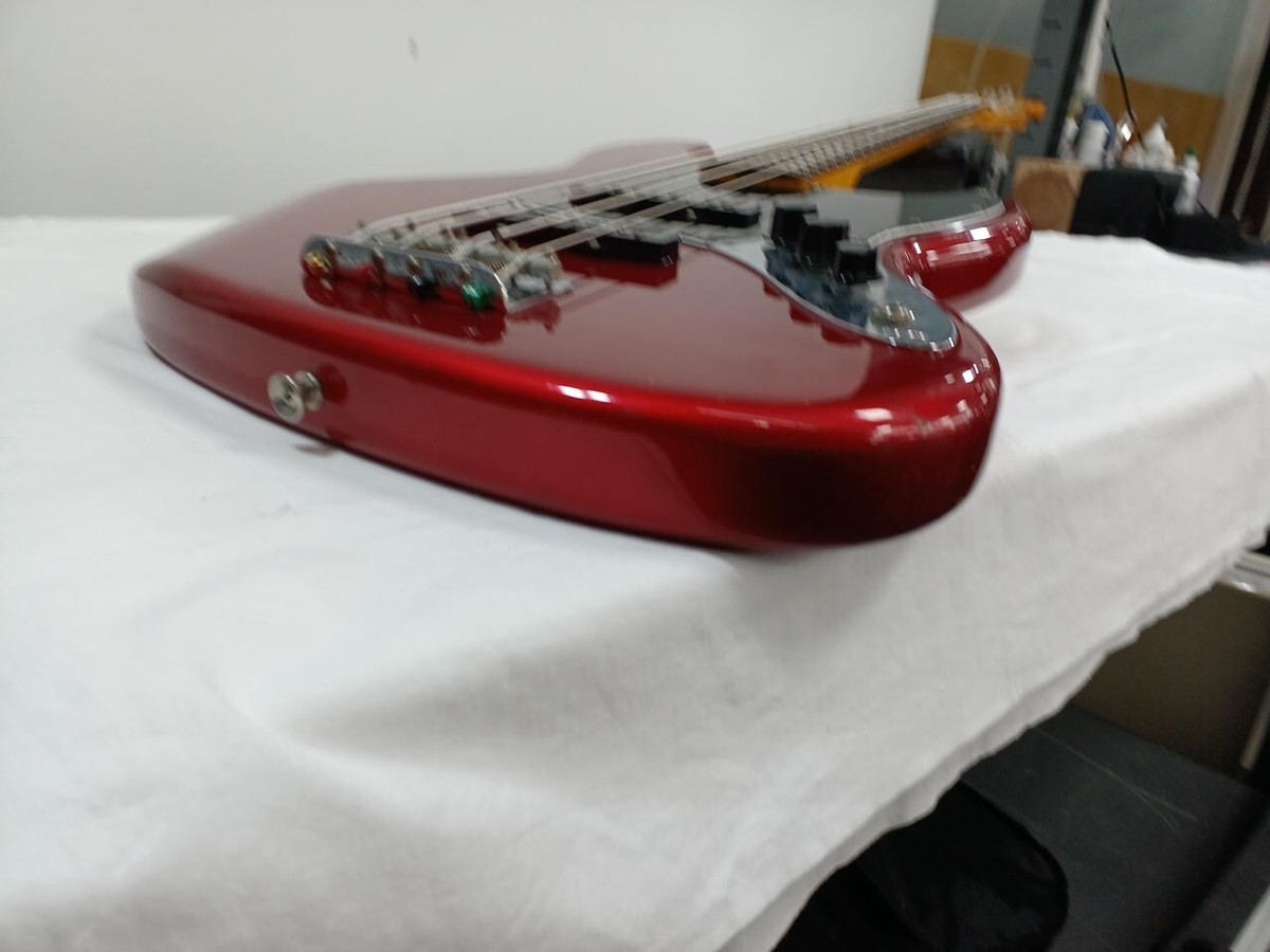 Fender Japan JB-62 CAR Jazz Bass Candy Apple Red Crafted in