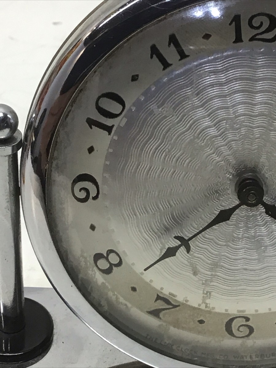 1930's Era Art Deco Table Clock The Lux Clock Mfg. Co. Waterbury