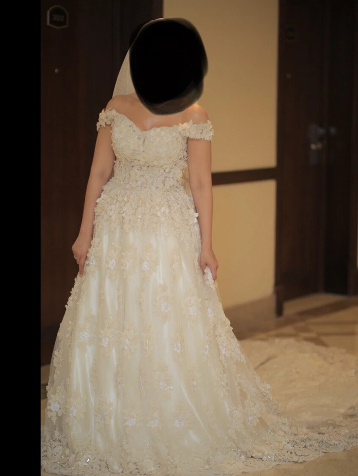 Vestidos de novia Cristal Swarovski marfil Foto 3 de 4