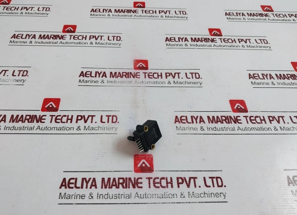 Honeywell SCX01DNC Board Mount Pressure Sensor - Image 3 of 4