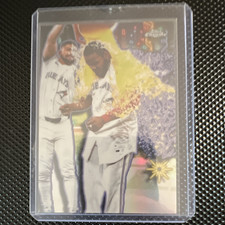 Topps 2025 Chrome Update Vladimir Guerrero Jr. Blue Jays Celebración CT-12
