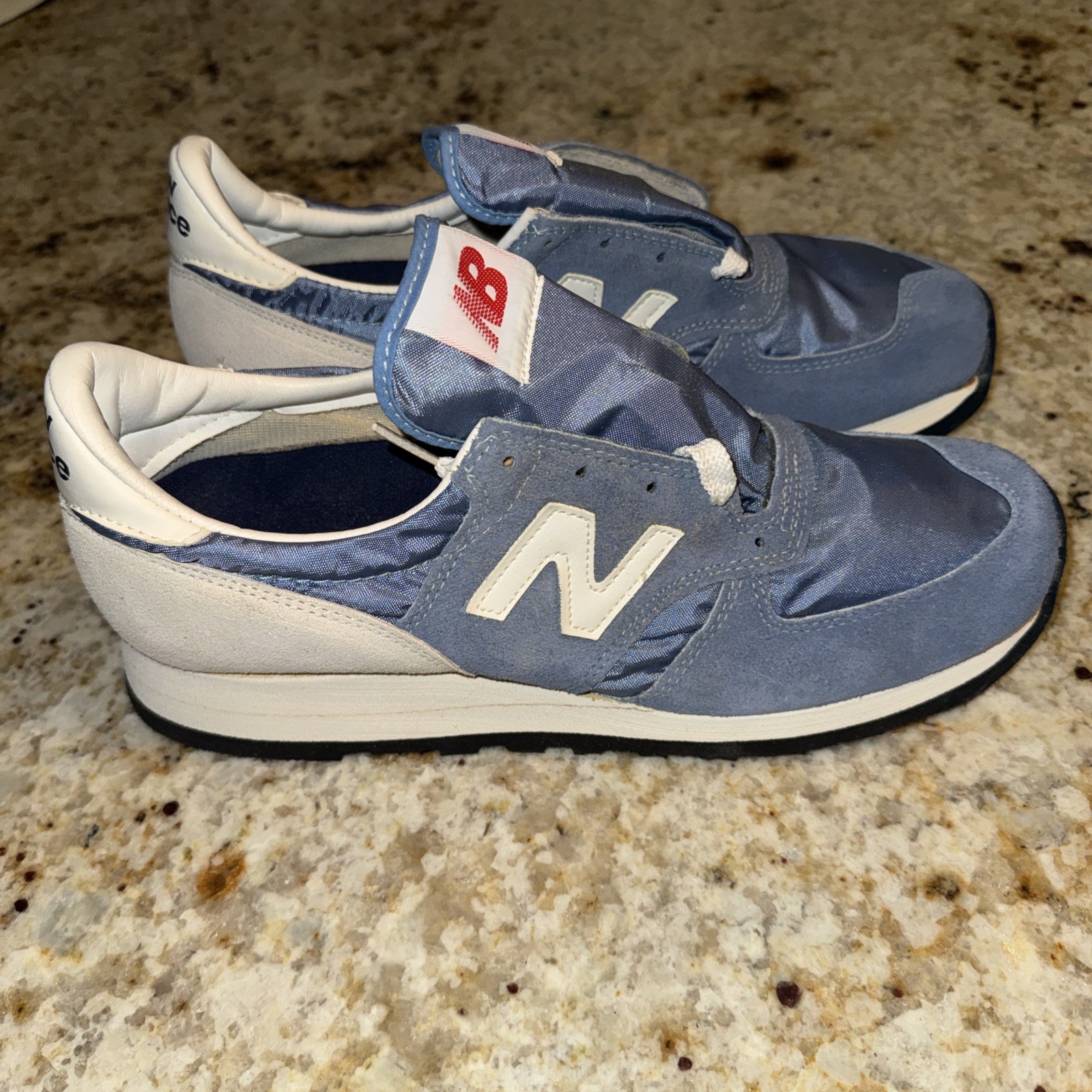 DEADSTOCK Vtg New Balance 420 Vibram Sole Women 10 Light Blue/Blue