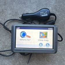 Paquete de navegador GPS Garmin Nuvi 750 con cargador de coche probado