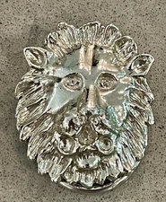 Vintage Silver Toned Lion Head Scarf Clip