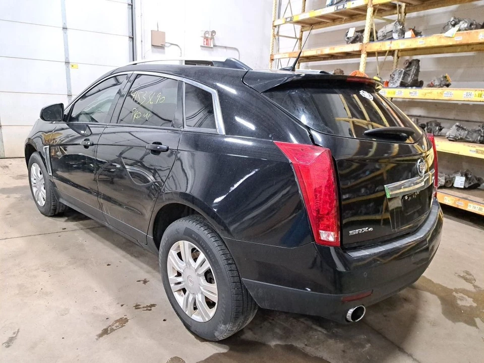 Cilindro maestro de freno Srx Sku #4087579 2014 Foto 2 de 4