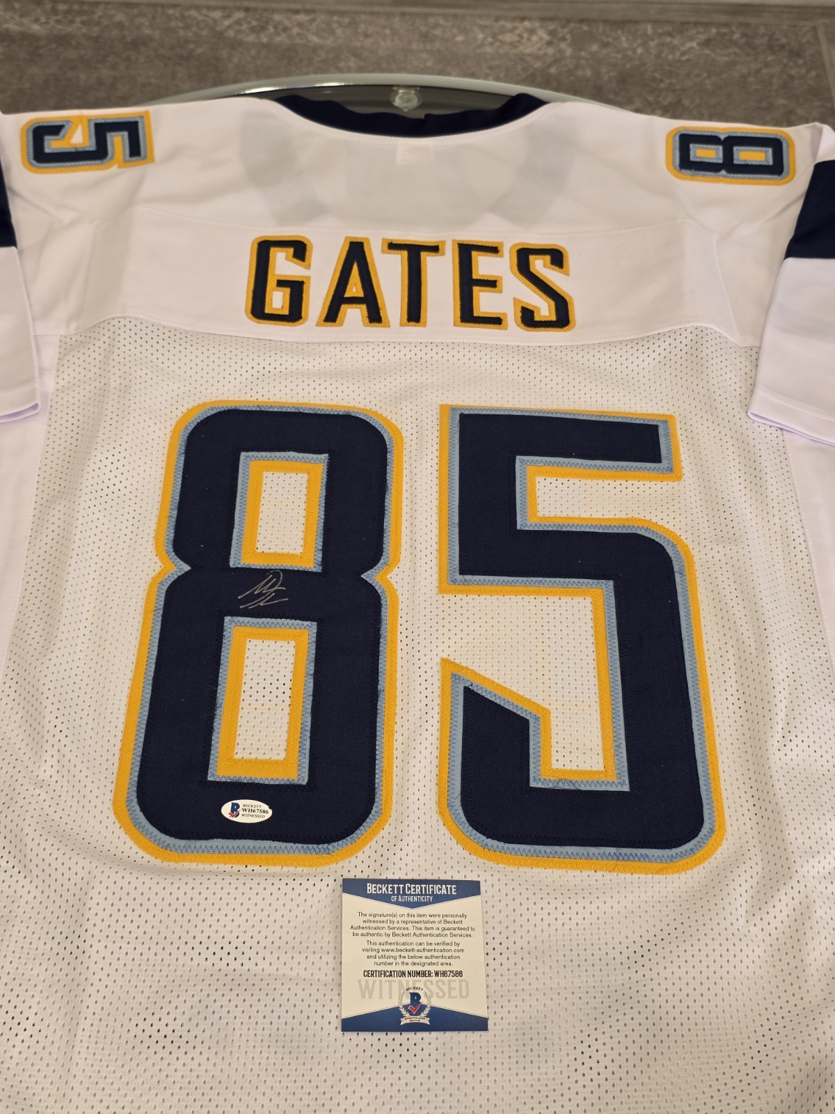 Antonio Gates Autographed Signed Los Angeles Chargers / Jersey Beckett COA White Custom Jersey 