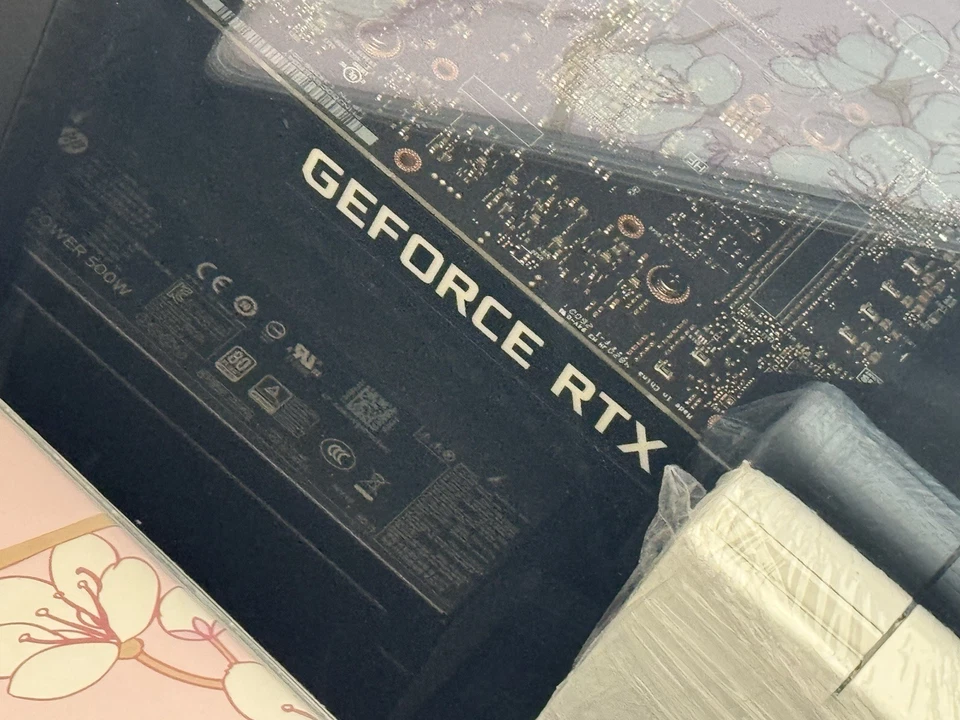 PC para juegos HP OMEN 30L GT13-0024 Ryzen 7 3700X RTX 2060 16 GB 1 TB + 256 GB SSD Foto 2 de 4