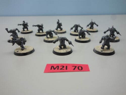 Warhammer: Blood Bowl - Scarcrag Snivellers Goblin Team (unpainted) - Picture 2 of 4