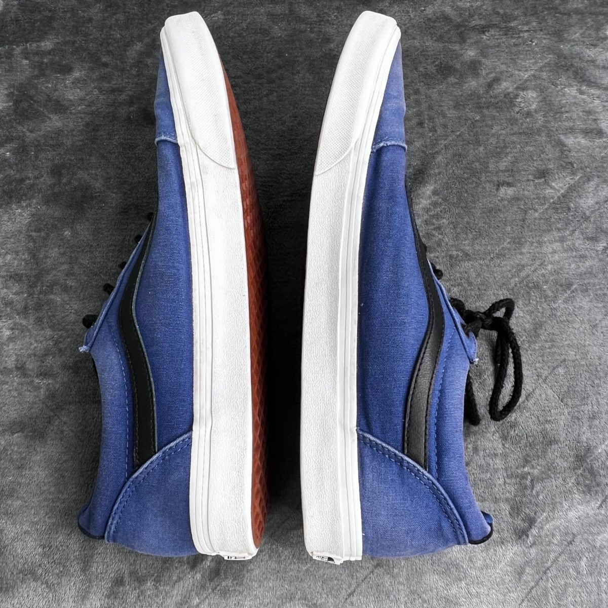 Vans Ward Sneakers size 13 Men Blue Black Lace Up Low Top Shoes Skater Vans Ward Mens Size 13 Navy Blue Canvas Casual Low Top Skate  main image 2