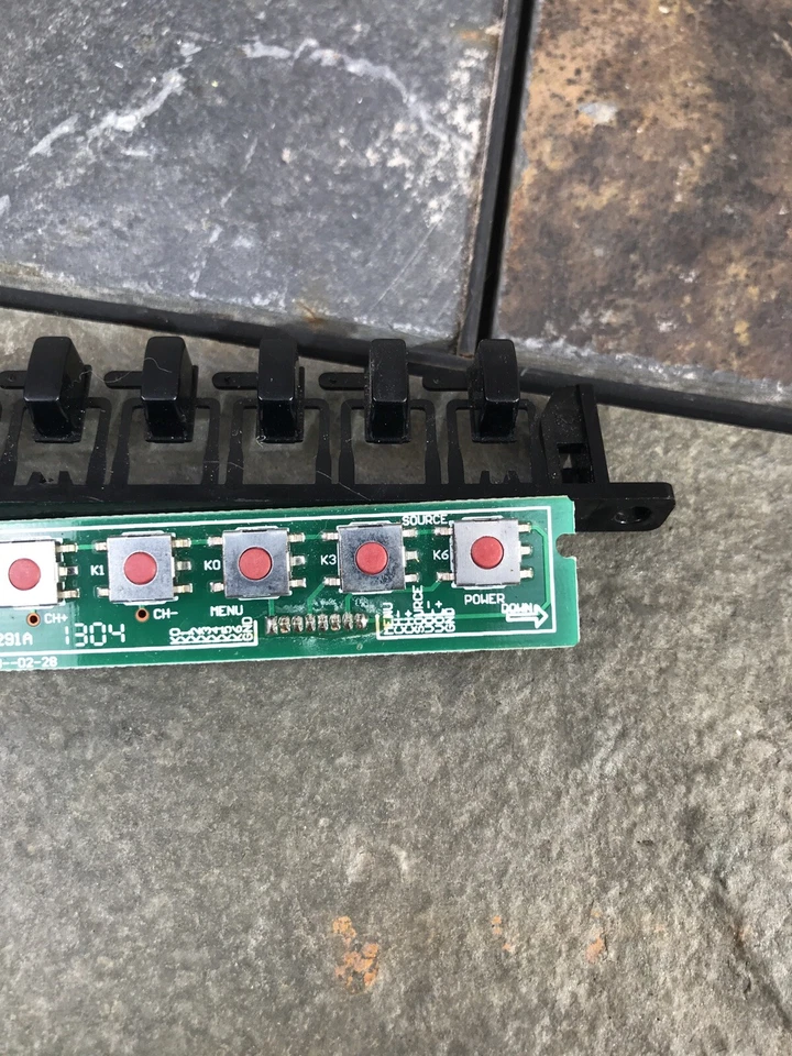 Sceptre X32BV-HDR8WX2201P73 Keypad Control Board GZHD 18A 32, 166D291A [See List - Image 3 of 3