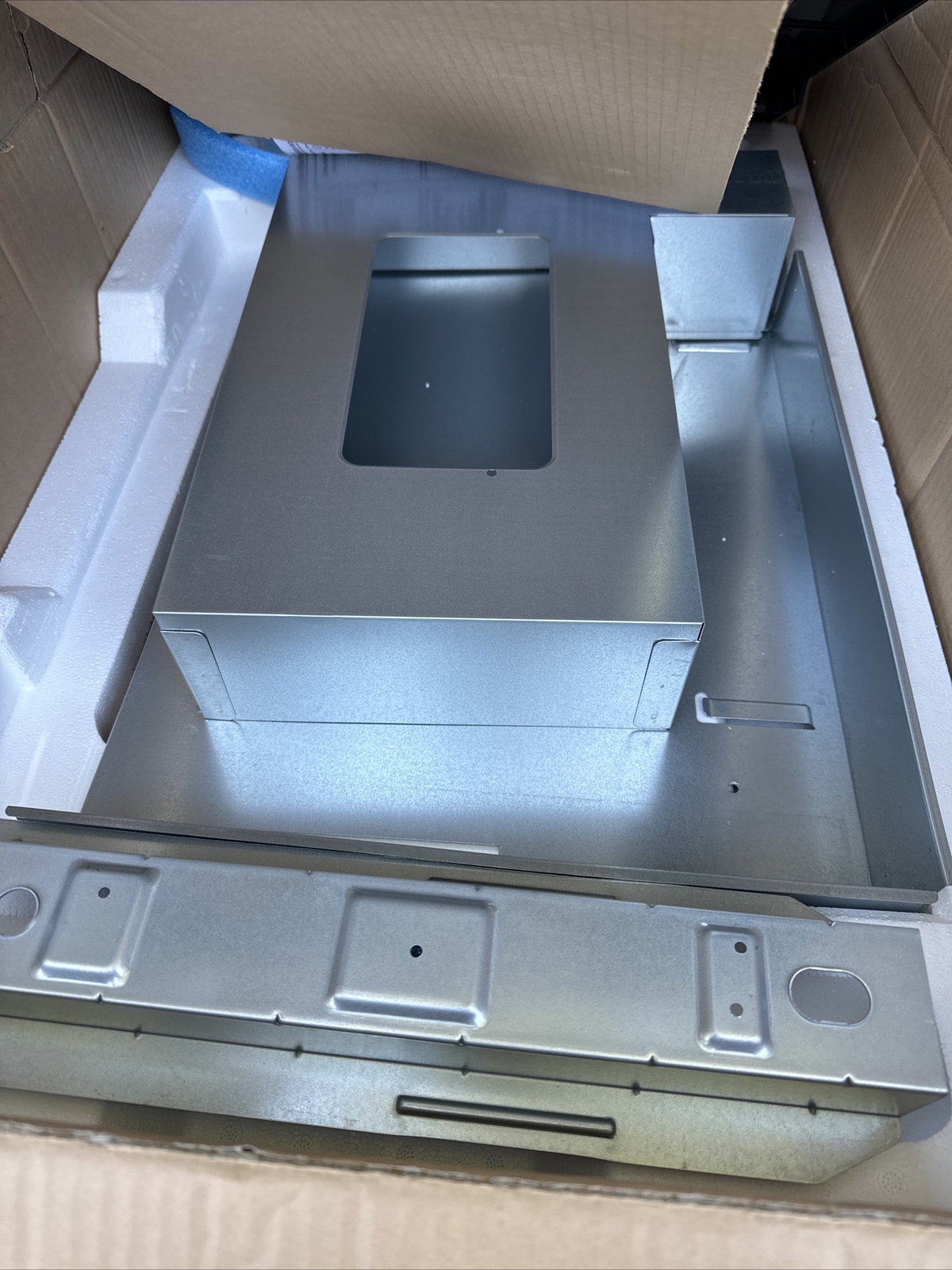 GE Microwave Optional 30" Builtin Trim Kit JX9153DJBB *MISSING SCREWS