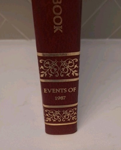 The World Book Year Book 1988 Events Of 1987 Red Gold Encyclopedia 80s History - Foto 13 di 13
