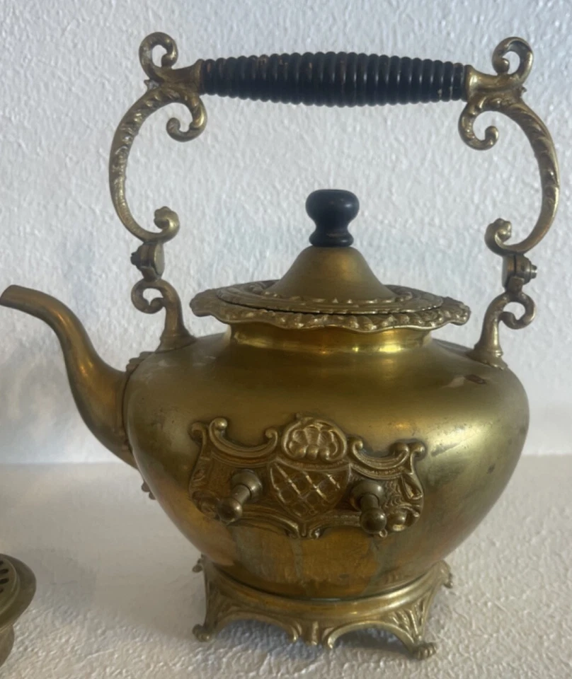 Антикварный латунный наклонный чайник S. STERNAU ~ SS & Co. с подставкой и горелкой Pat 1892 - Изображение 3 из 4