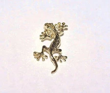 12MM SOLID14K YELLOW GOLD TEXTURED DIAMOND-CUT DC HAWAIIAN GECKO LIZARD PENDANT