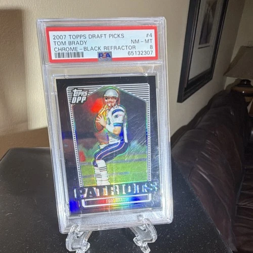 Topps 2007 Draft Picks and Prospects Tom Brady #4 Chrome Black Refractor PSA 8