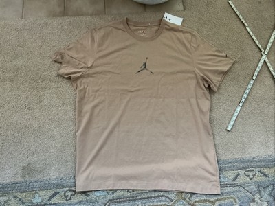 Air Jordan Shirt Anti Gravity Machines FD7029-200 White Méns  XXL. Beige/Tan