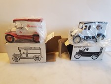 Vintage Ertl 1913 Diecast Model T Delivery Truck 1920 international Bank 1/25 45