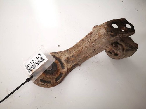 Toyota Avensis 2004 Stabilizer Sway Bar-bracket used, Genuine #2708177-50