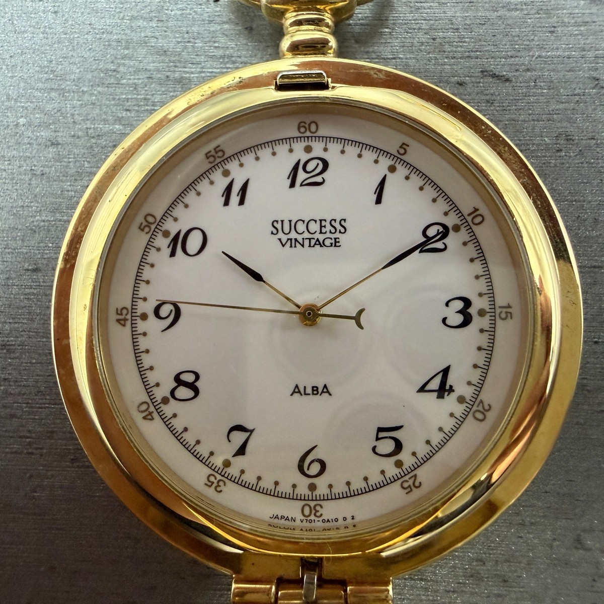 Seiko Alba Success Pocket Watch Men 42mm White Dial Gold Tone V701