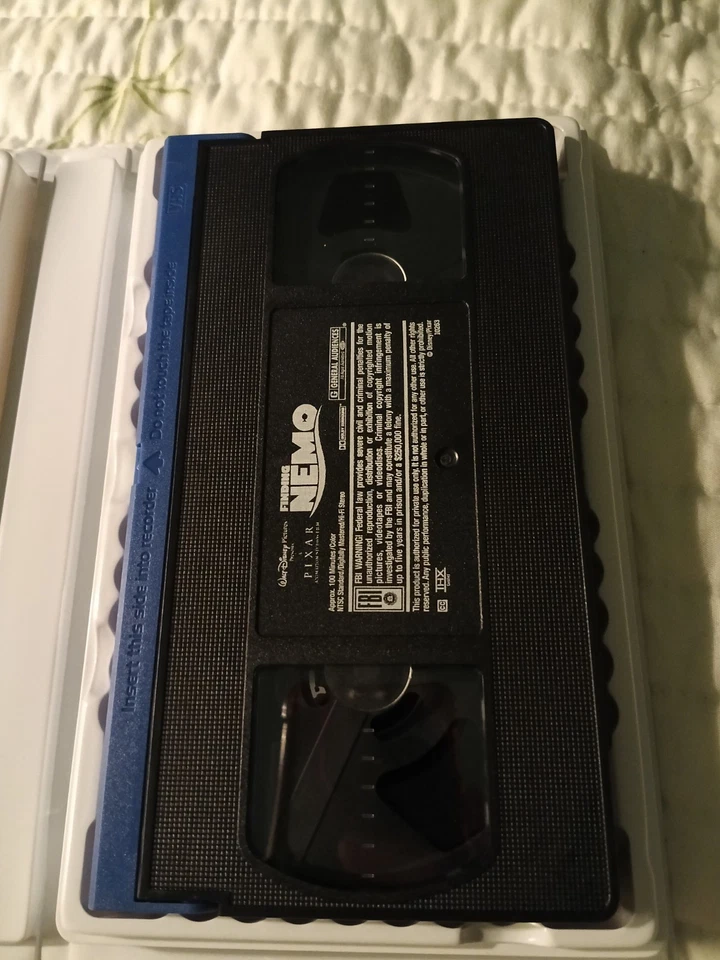 Walt Disney Pixar Animation Studios Finding Nemo VHS Tape Movie 2001 Clamshell - Image 3 of 3