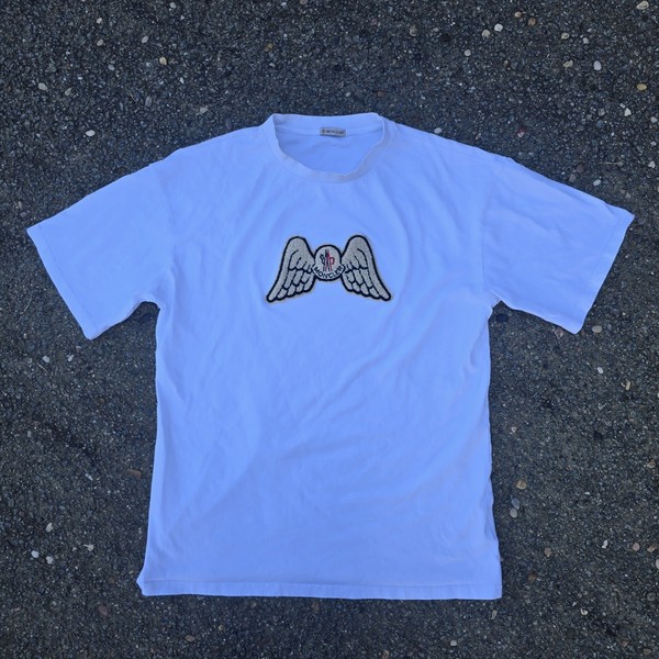 Moncler Men's White Short Sleeve Wings Logo Patch Shirt See Dimensions For Size