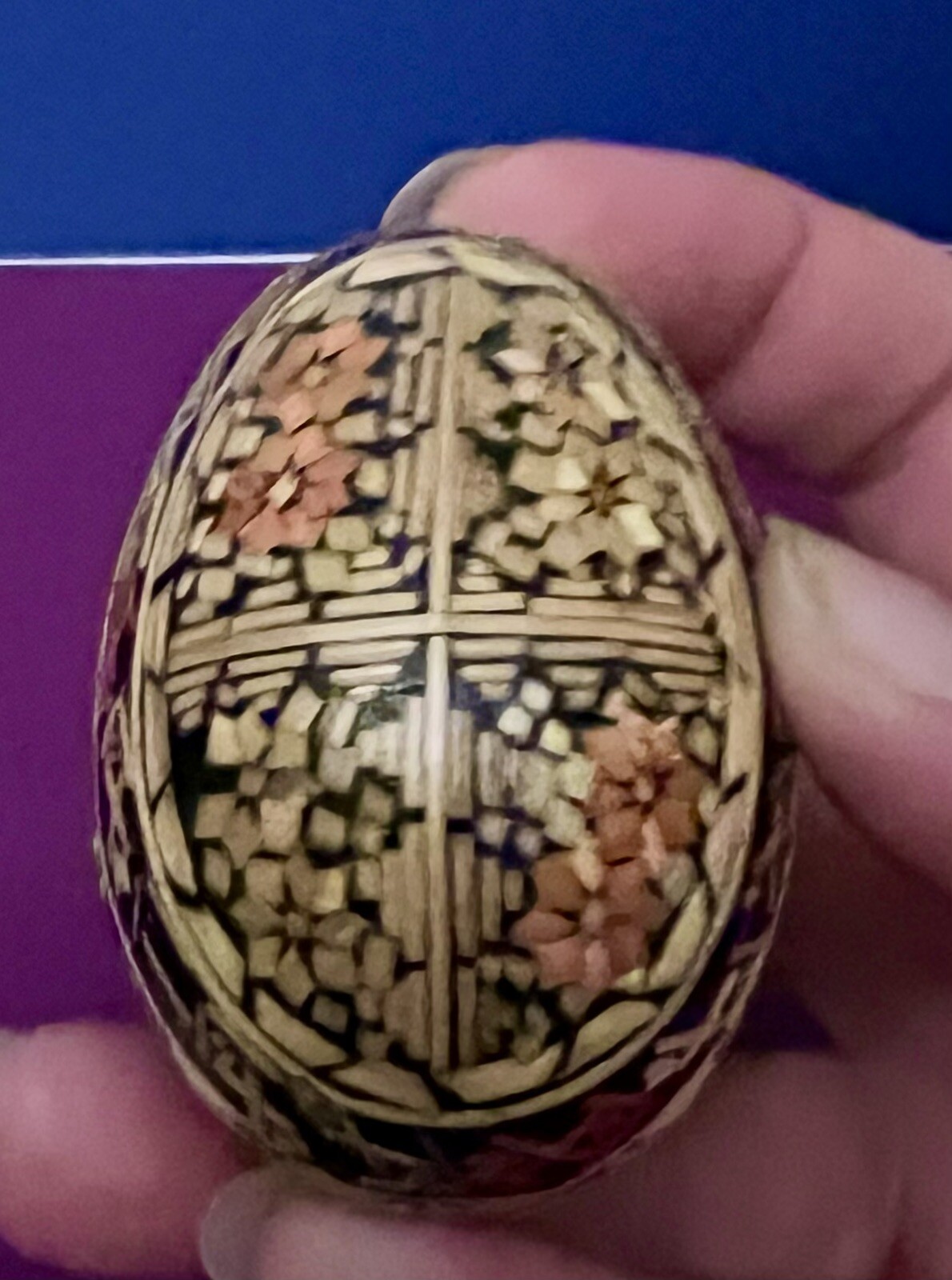 Straw Marquetry Folk Art Egg Czech 2 3/4”