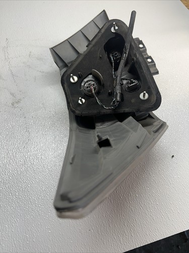 2008 to 2012 Honda Accord Sedan Tail light Left Driver LH Side D8223 DG1 - Picture 9 of 14