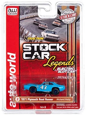 Auto World Sc355-2 Xtraction R31 Plymouth Road Runner Southern Richard Petty Ho 
