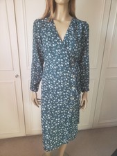 £5.00 Maternity Florel Wrap Long Sleeve Dress. Size 10.   New with Tags.