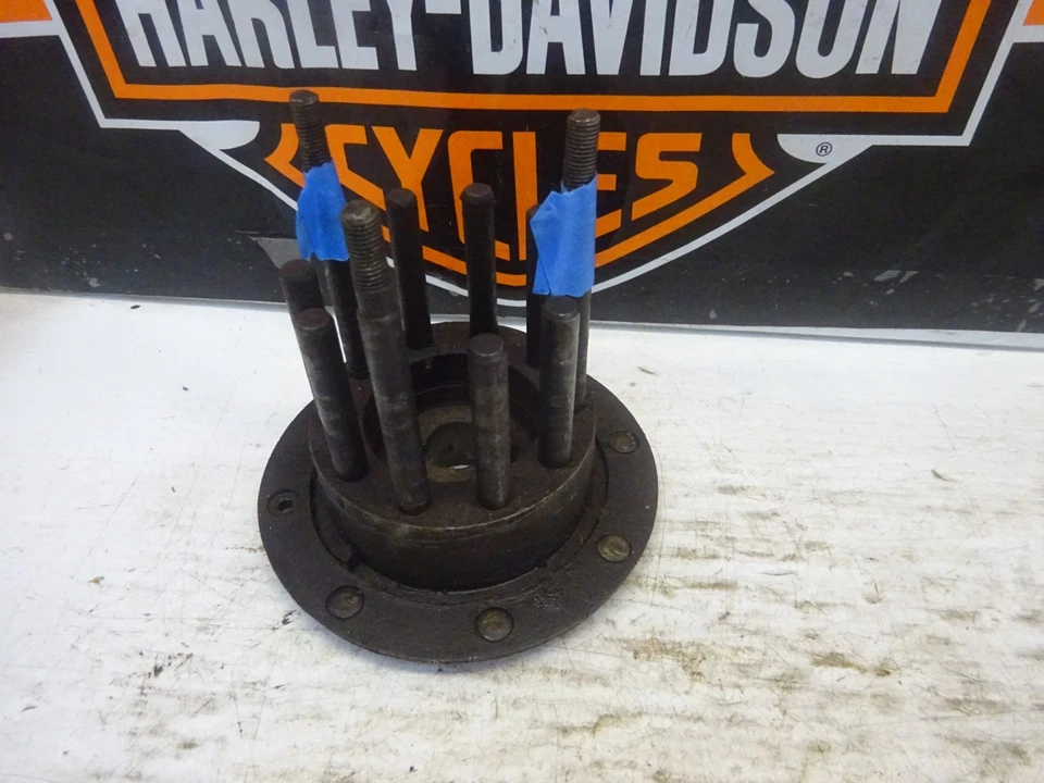 VINTAGE HARLEY DAVIDSON BIG TWIN'S USED OEM INR CLUTCH HUB - Image 2 of 4