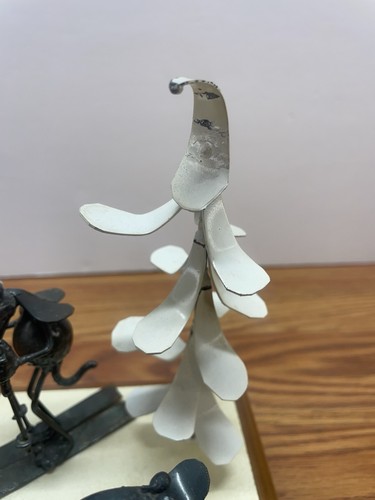 Rare Original FLEA, Greg Quayle Metal Sculpture Skiing With Tree - Picture 4 of 8