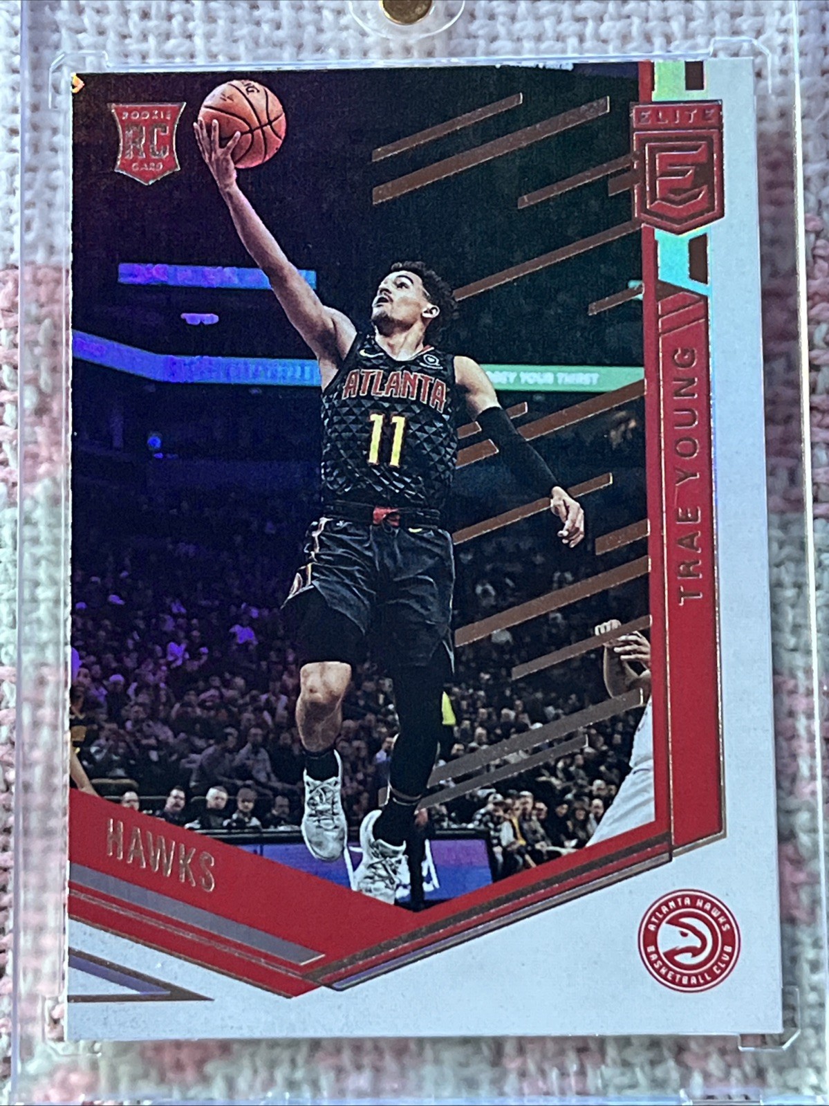 2018-19 Panini Rookie TRAE YOUNG RC Chronicles Elite #272 NBA Hawks Wizards