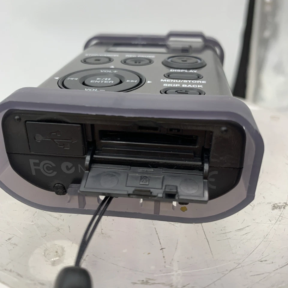 Marantz PMD620 Professional Handheld SD MP3/WAV Recorder (PMD620/N1B) No Sd Card - Image 4 of 4